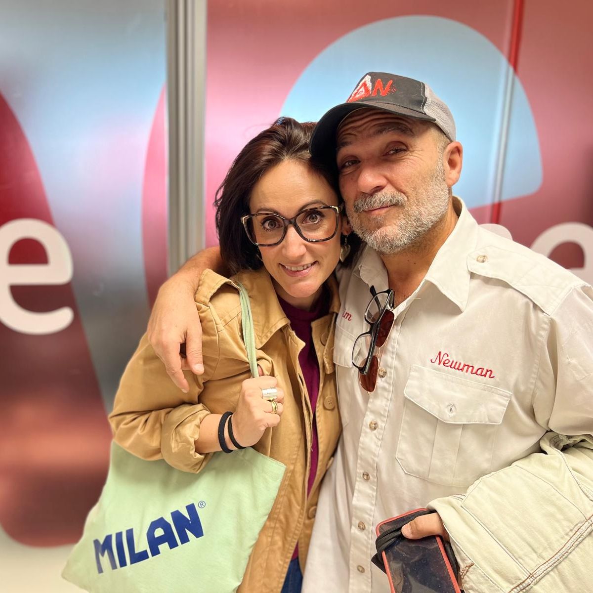 Las mañanas de RNE - Ana Morgade y Víctor Monigote despiertan su poder Kazoom episode artwork