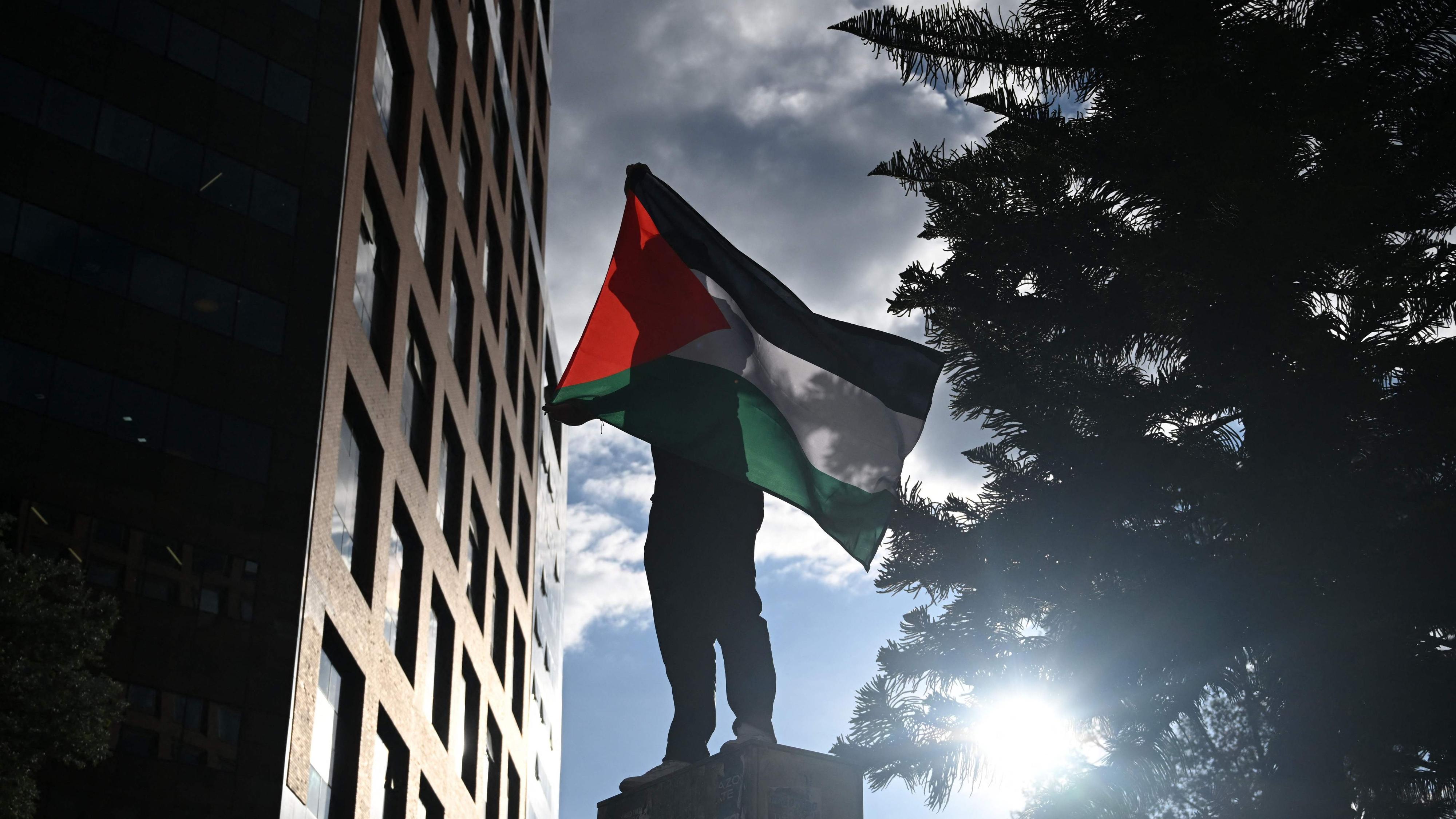En directo, última hora de la flotilla y masacre de Israel en Gaza: Israel traslada a los más de 400 detenidos de la flotilla a una prisión al sur de Israel