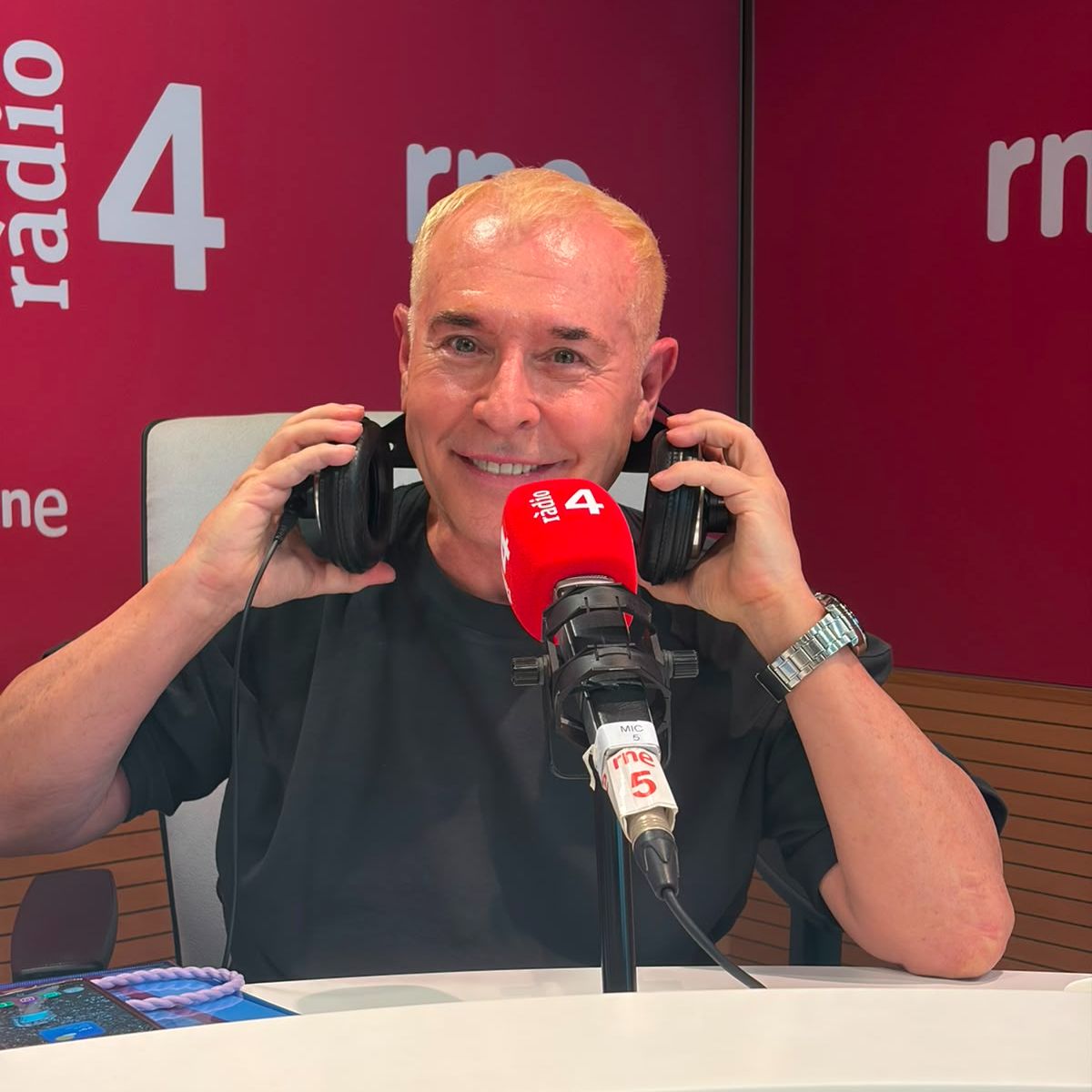 El Matí de Ràdio 4 - Edició Estiu - Santi Meifrén recupera la portada que va commocionar la premsa del cor: la mort de Carmina Ordóñez episode artwork