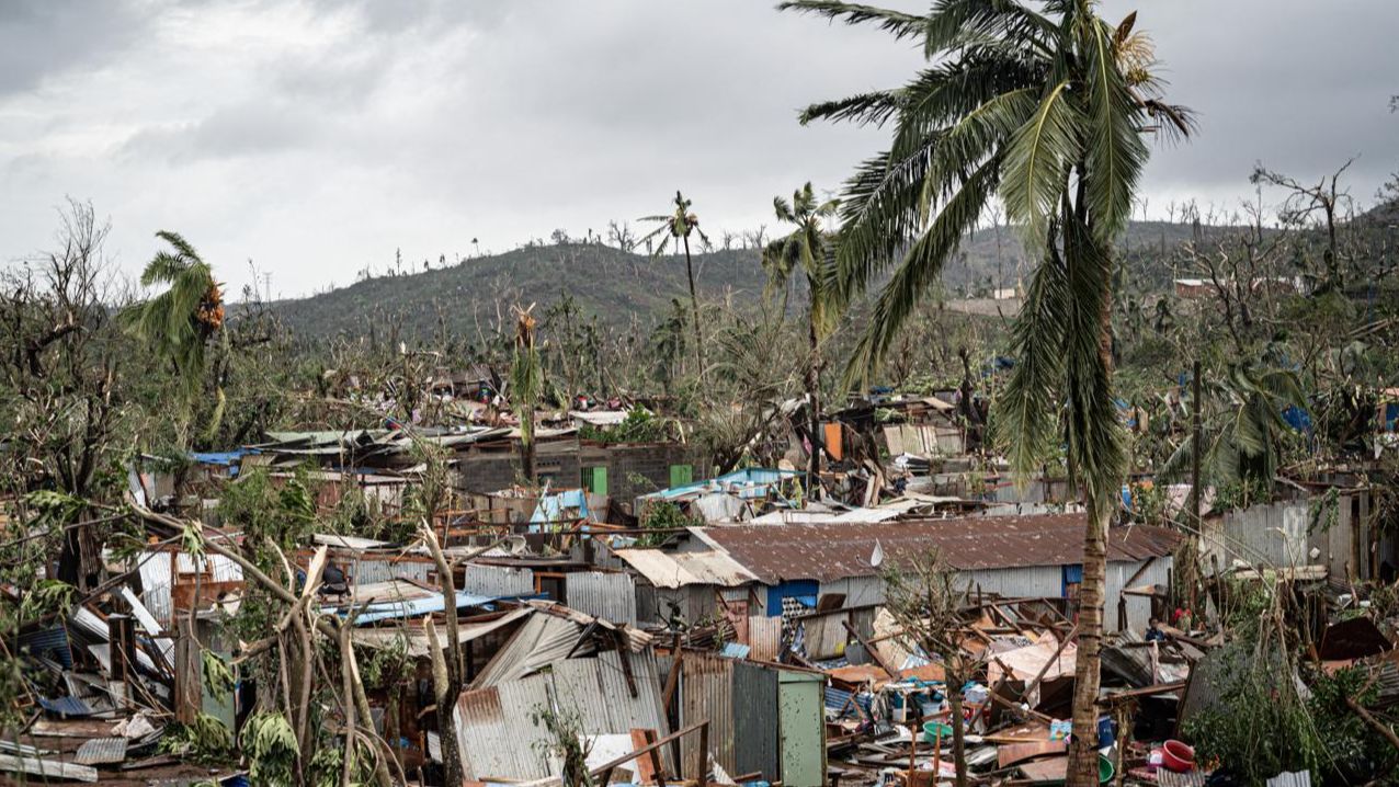 Macron Visits Mayotte After Cyclone Chido - News Directory 3