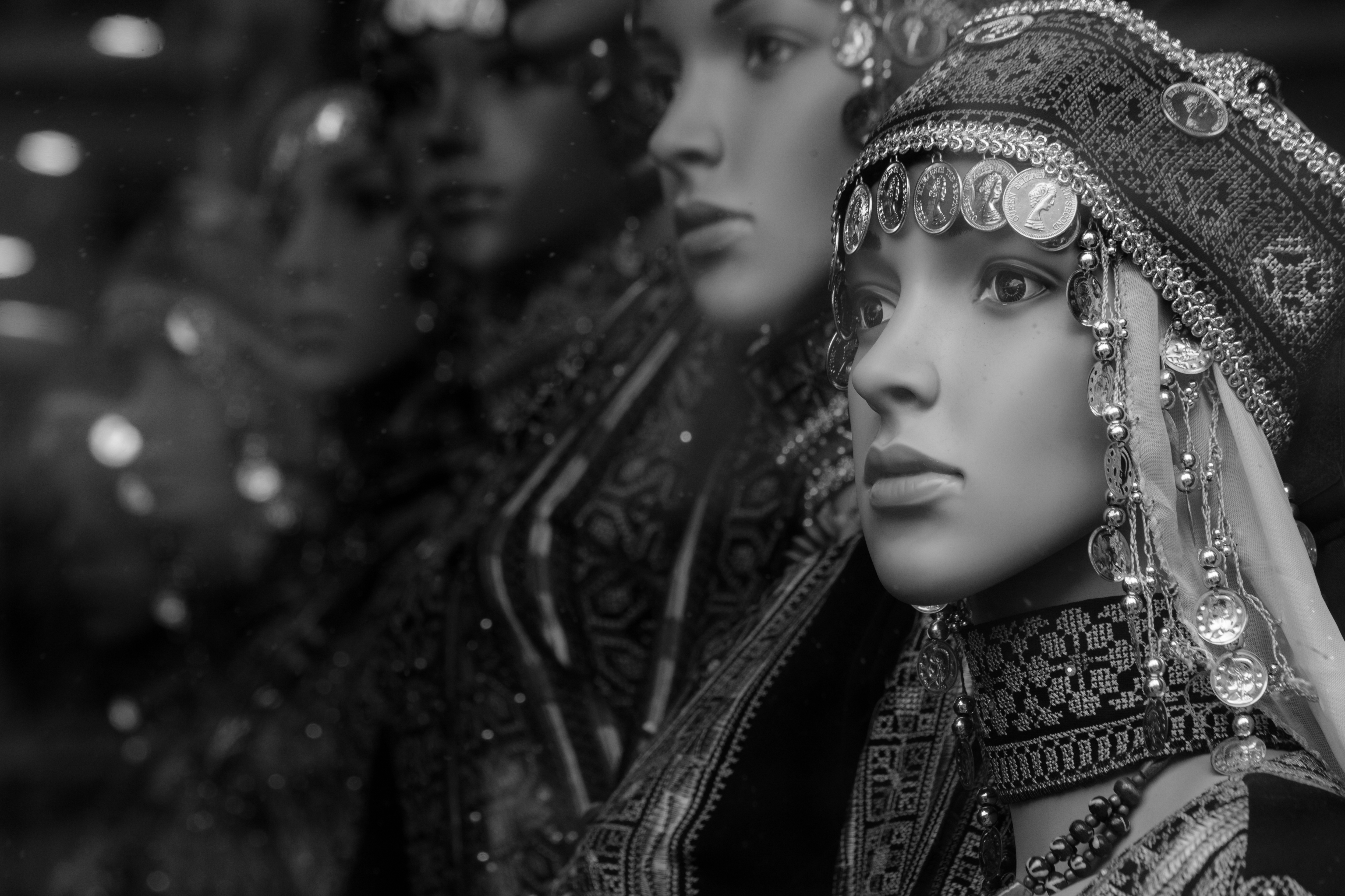 Miles de mujeres mueren cada año en el mundo a manos de un miembro varón de la familia bajo el pretexto de haberles deshonrado