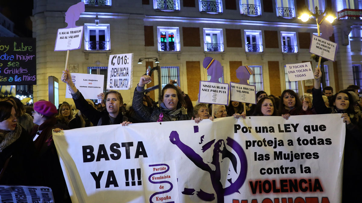 Miles de personas claman en toda españa que no se negocien los derechos de las mujeres