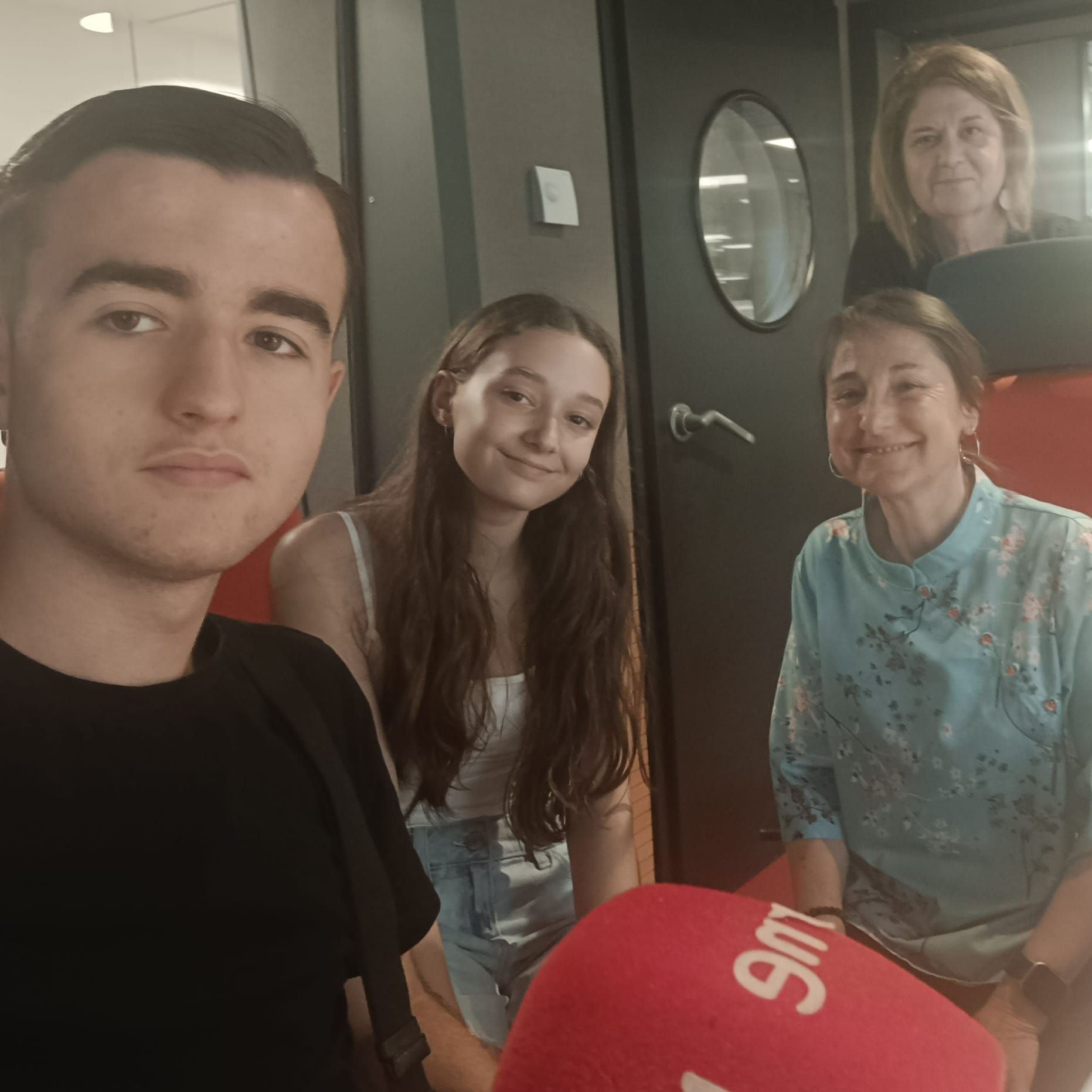 Món possible: Racó de pensar amb adolescents