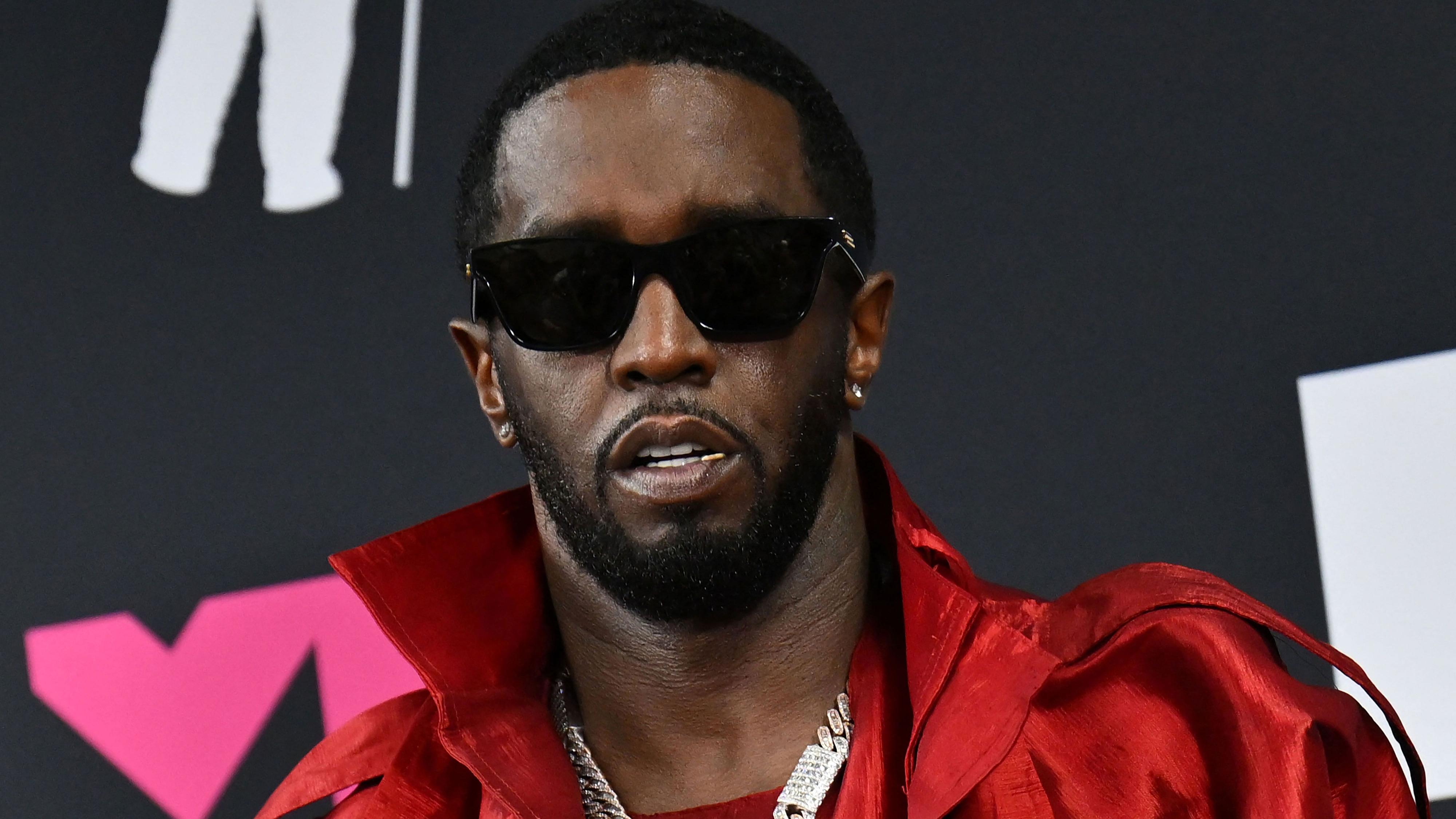 Acusa A Diddy De Violarla Tras Mencionar La Muerte De Tupac Shakur