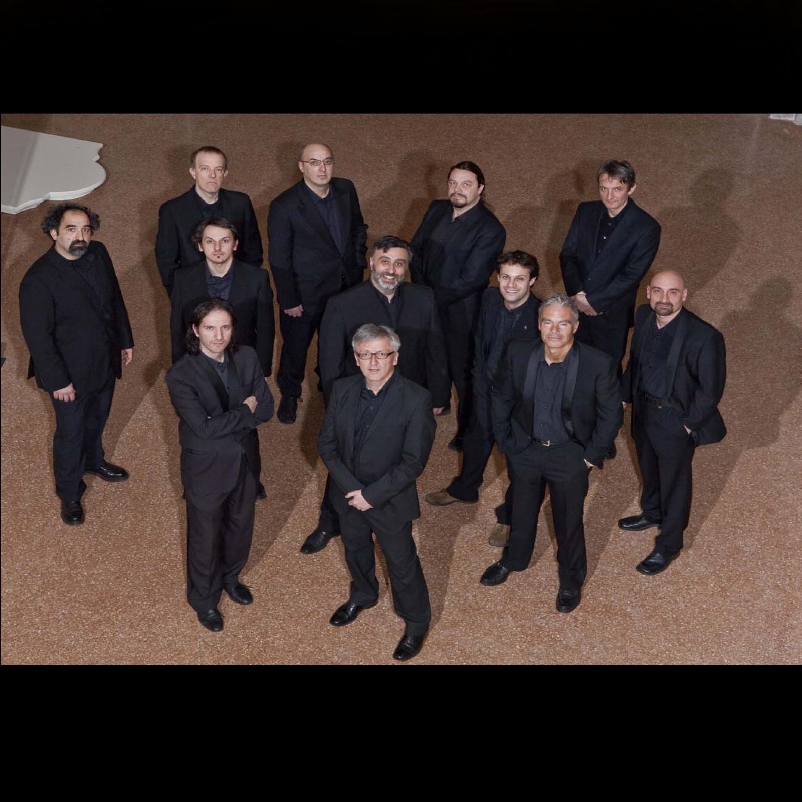Fila cero - Música para la coronación imperial de Carlos V por el Ensemble Odhecaton - 21/06/26 episode artwork