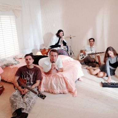 180 grados - Niña Polaca, levitants, Bleachers y Jack White - 07/04/26