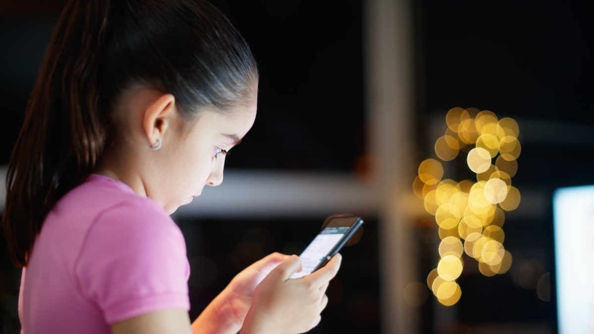 Los niños que usan smartphones aprenden a hablar más tarde