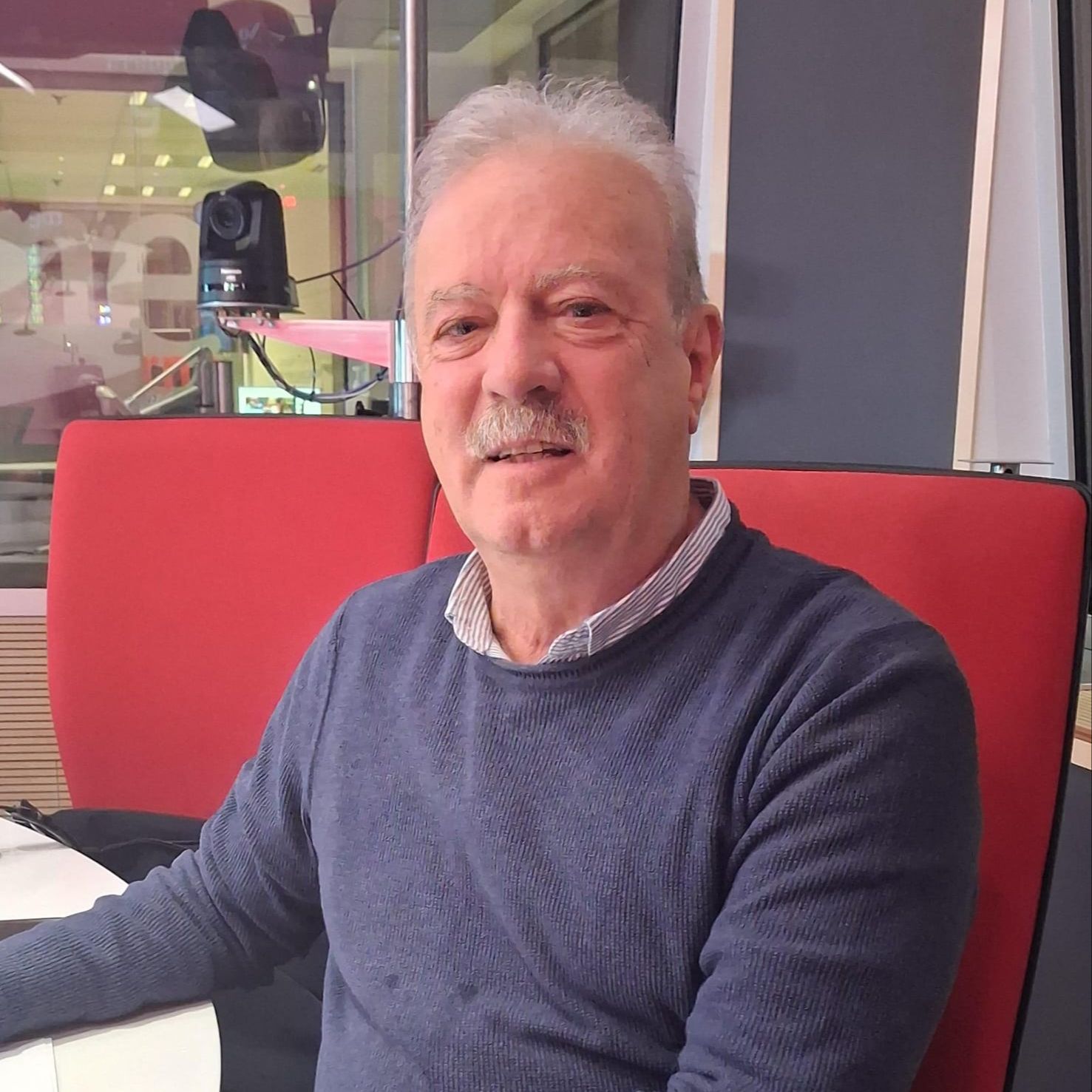 No es un día cualquiera - Comunica, que algo queda con Manuel Campo Vidal