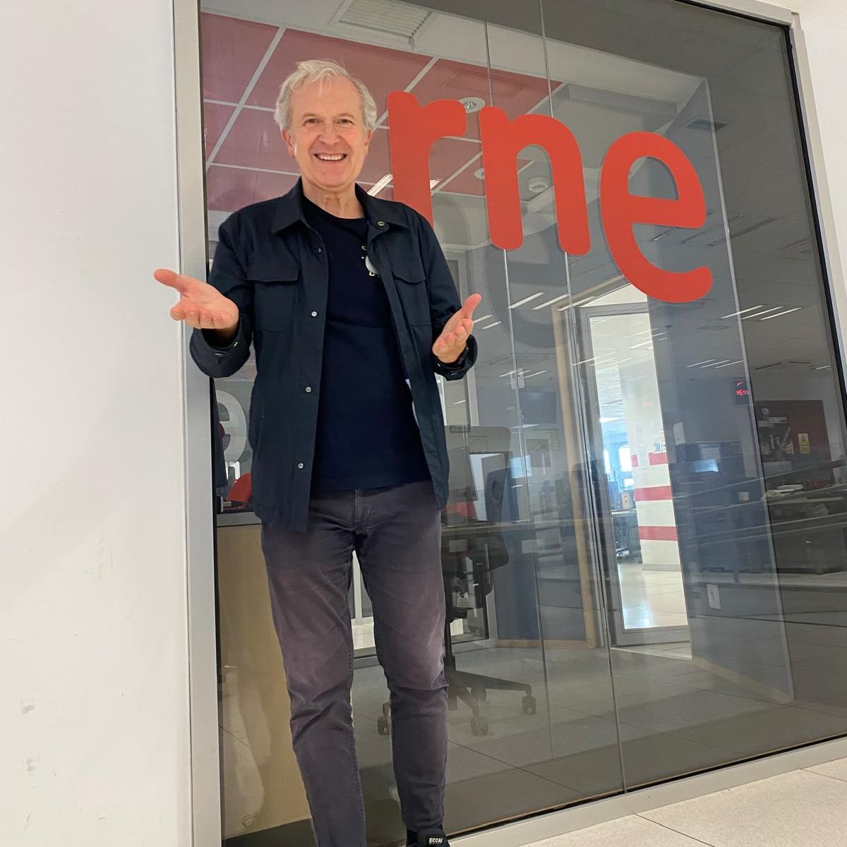 No es un día cualquiera - Verba Volant con Emilio del Río