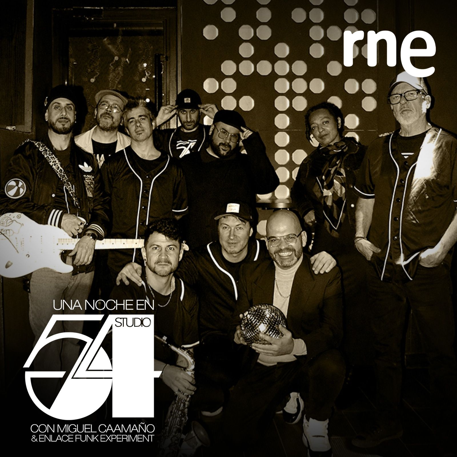 Una noche en Studio 54 con Miguel Caamaño - 01/01/26 episode artwork