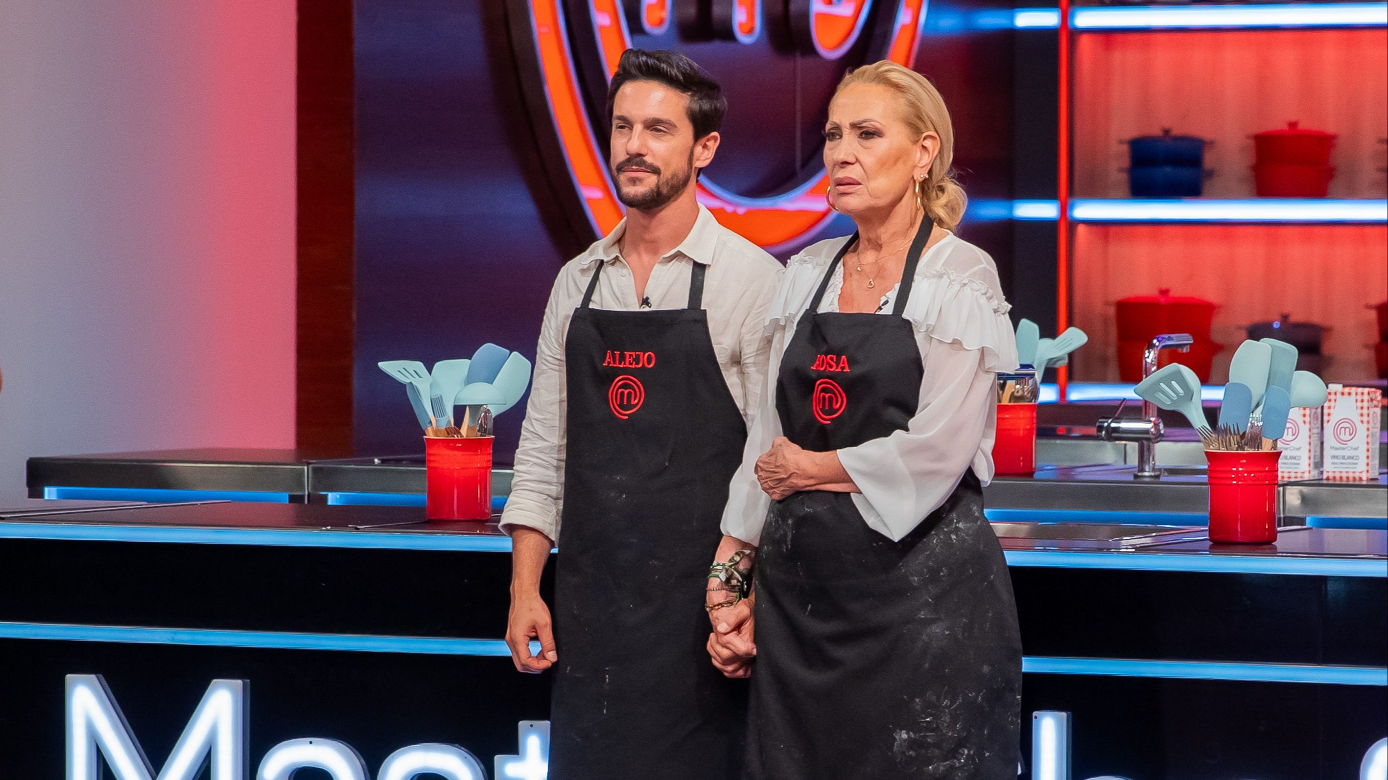 ¡Nueva doble expulsión en 'MasterChef Celebrity 10'! Rosa Benito y Alejo Sauras cuelgan el delantal