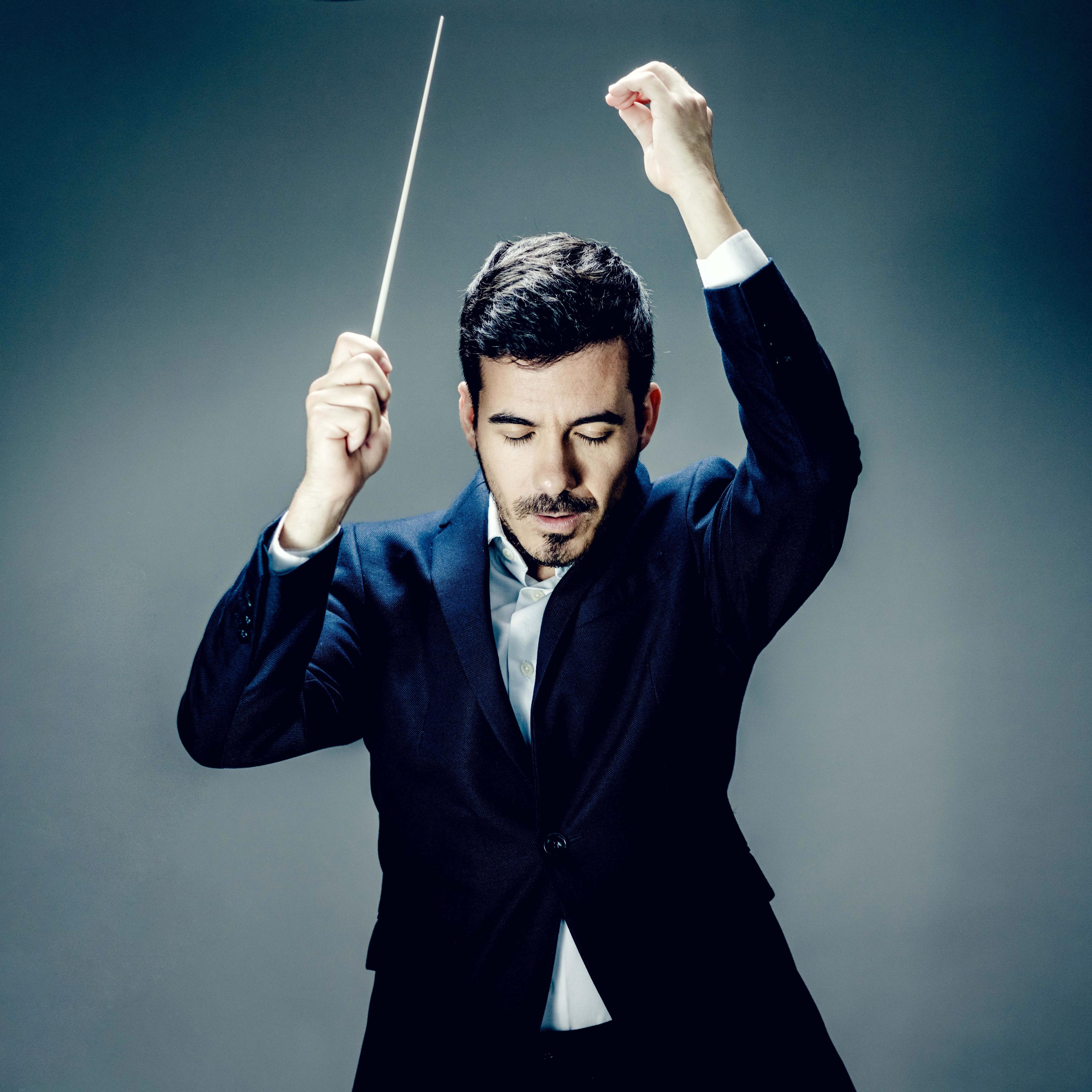 Fila cero - OCRTVE - Nuno Coelho con la OSRTVE: Mozart y Mahler - 01/04/26 episode artwork