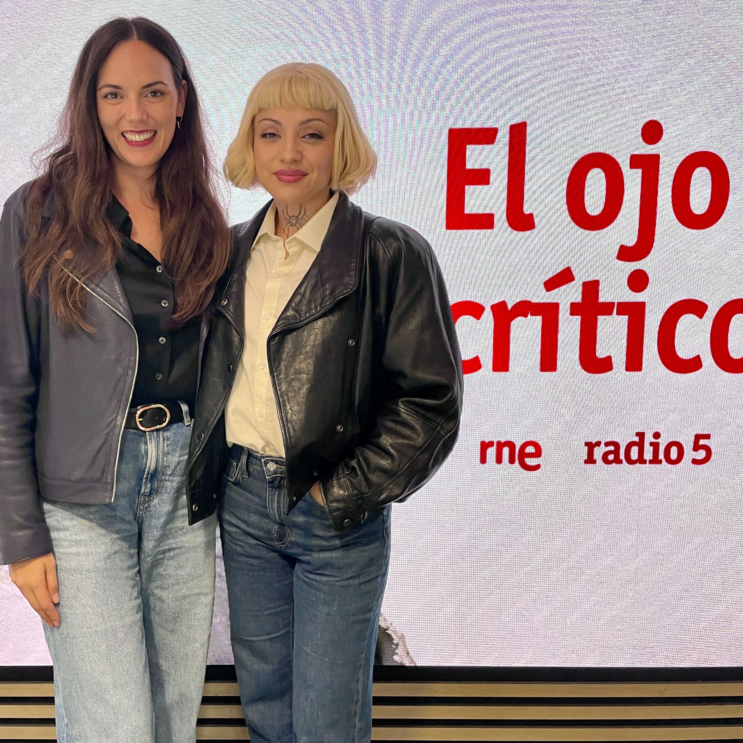 El ojo crítico - Mon Laferte es una Femme Fatale