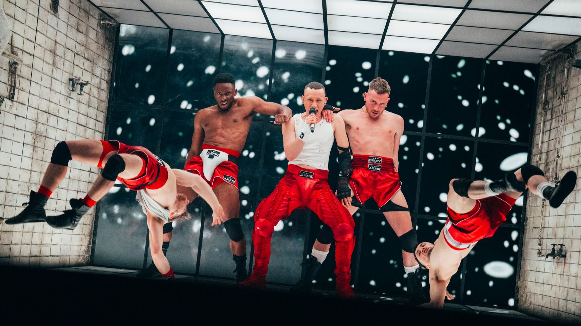 Olly Alexander representa a Reino Unido en Eurovisión 2024 con la canción "Dizzy" Olly Alexander representa a Reino Unido en Eurovisión 2024 con la canción "Dizzy"