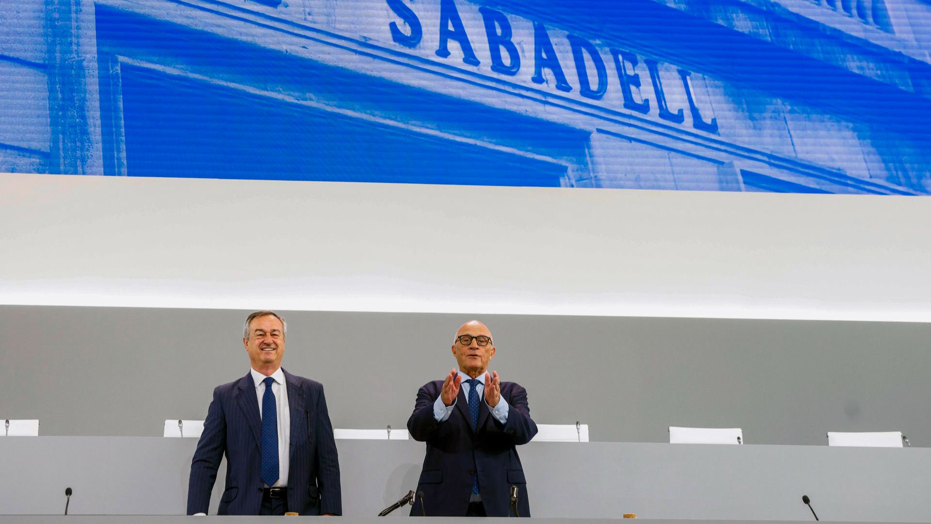 Fracasa la opa hostil del BBVA al Sabadell