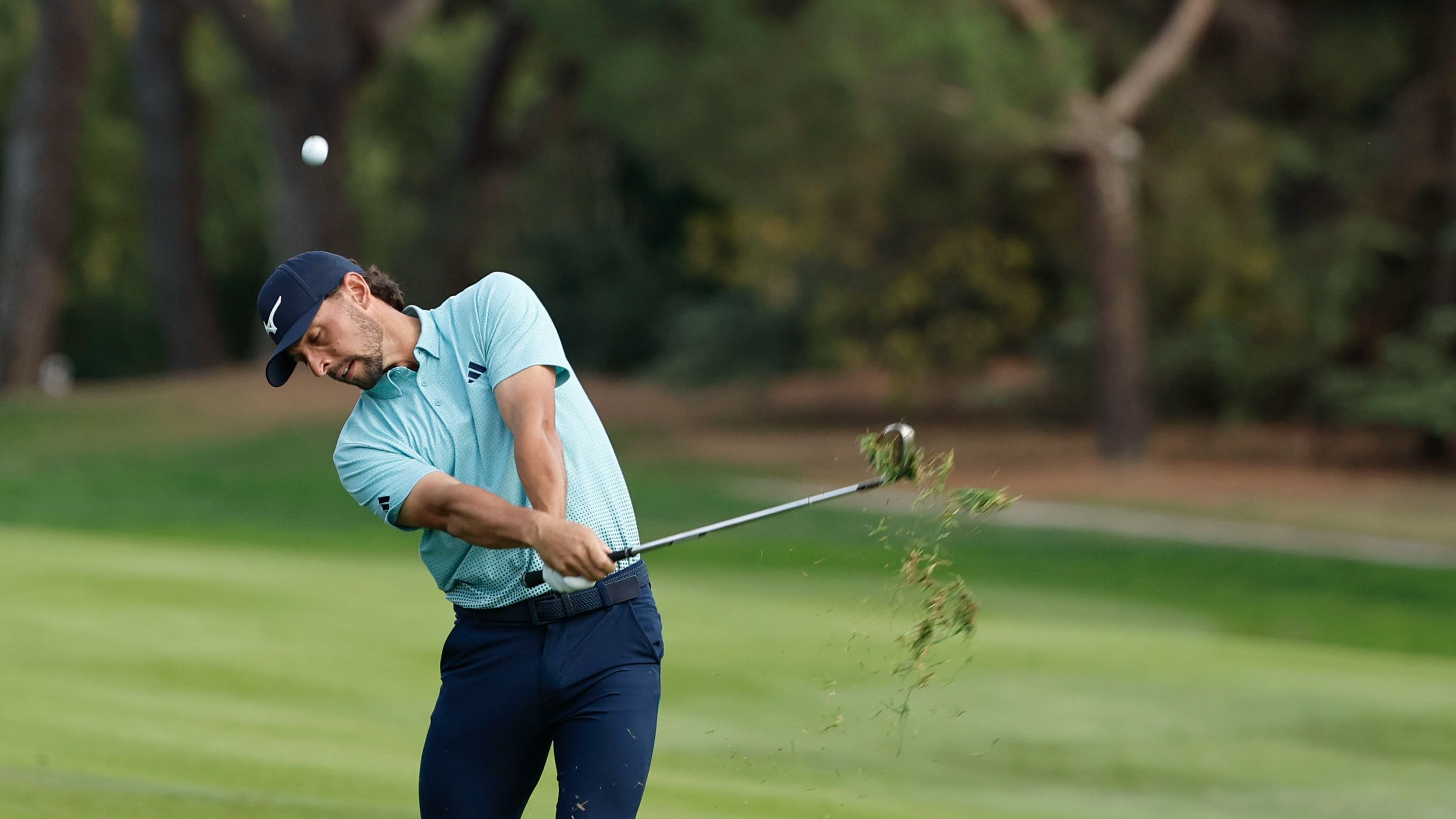 El británico Penge afianza su liderato en el Open de España de golf y Rahm dice adiós a sus opciones de pelear por el título