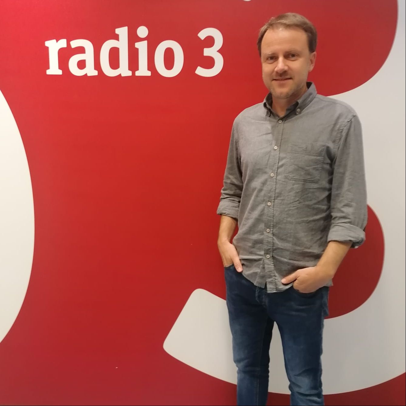 Efecto Doppler - El país invisible de Arturo Lezcano - 17/11/25 Efecto Doppler - El país invisible de Arturo Lezcano - 17/11/25