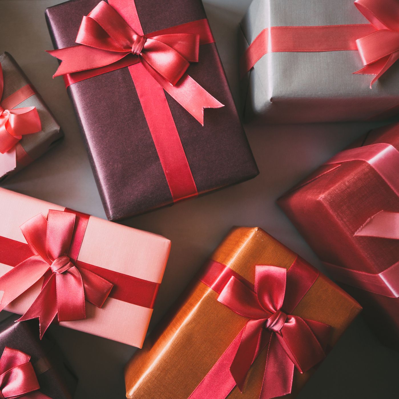 Para regalo - El origen etimológico de la palabra 'regalo' con @EtimosDirectos