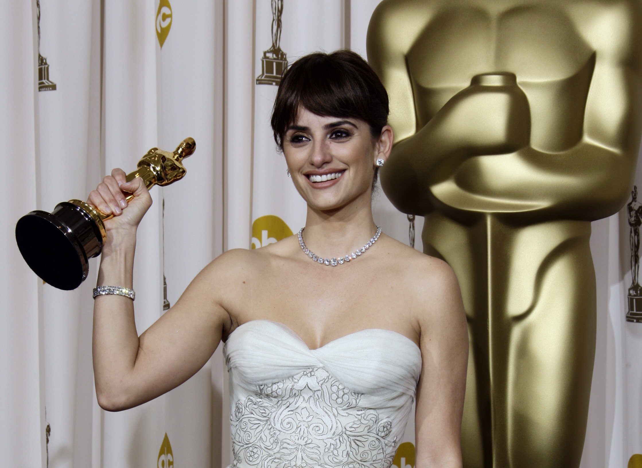 Carmen Sevilla: abrió camino en Hollywood a Penélope Cruz y Elsa Pataky