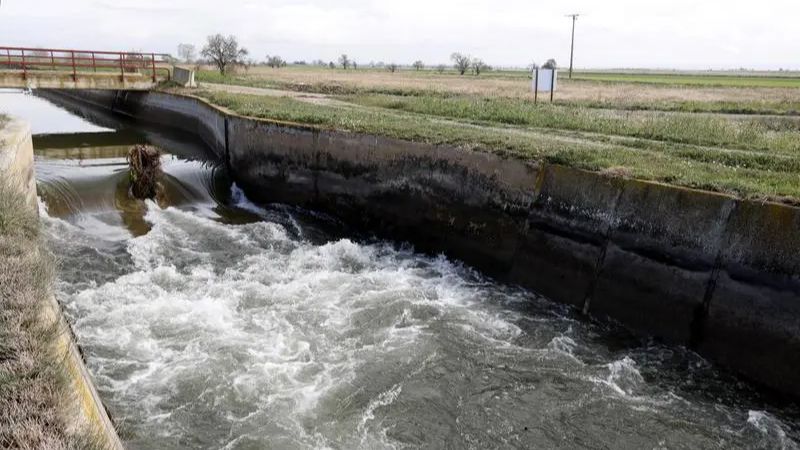 El nou Pla Hidrològic revisarà les dotacions de reg i ajustarà el cabal ecològic de l’Ebre El nou Pla Hidrològic revisarà les dotacions de reg i ajustarà el cabal ecològic de l’Ebre