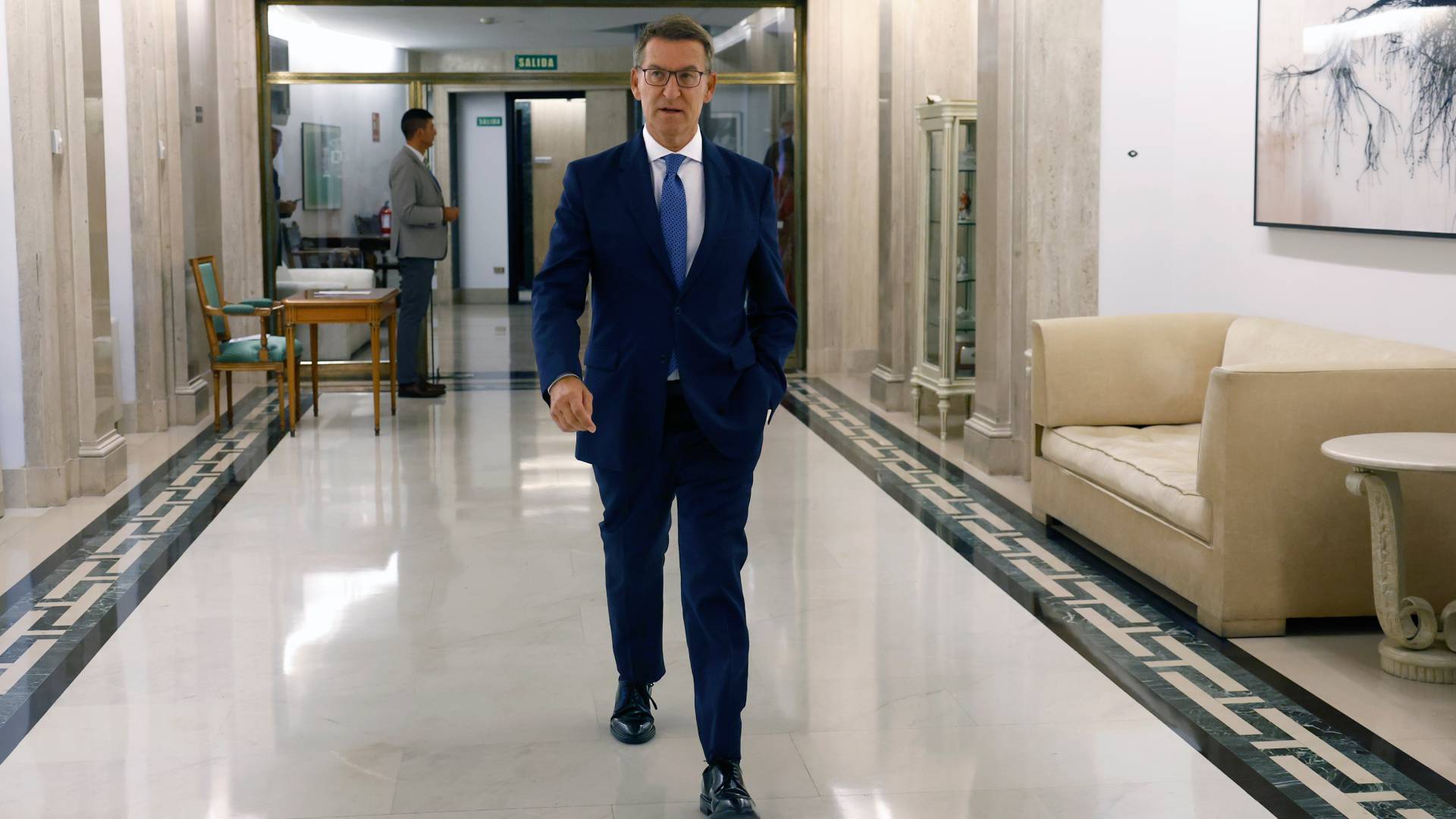 El PP insiste en la investidura de Feijóo y mueve ficha
