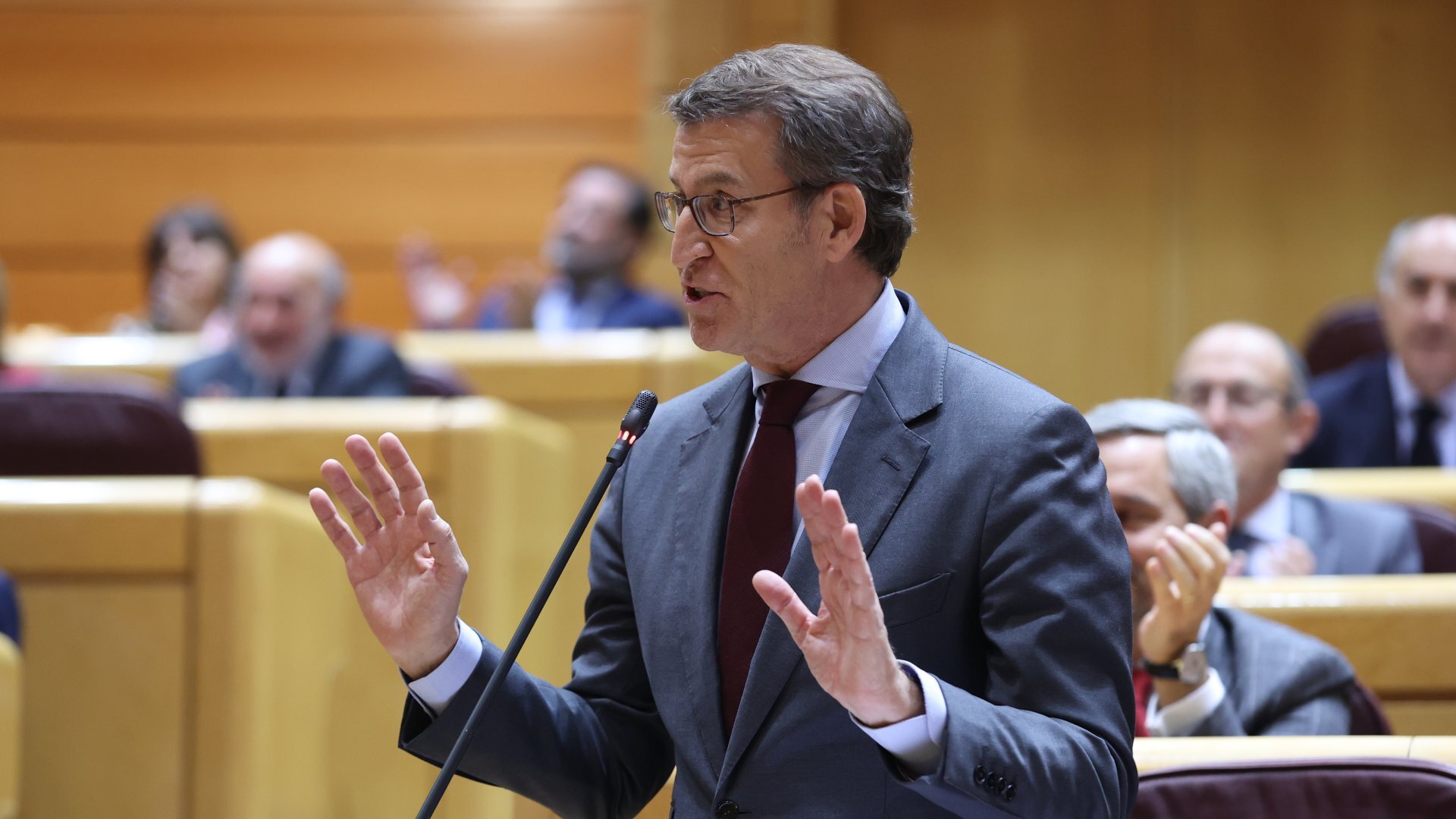 Un campaña del PP insta a los diputados del PSOE a no derogar la sedición