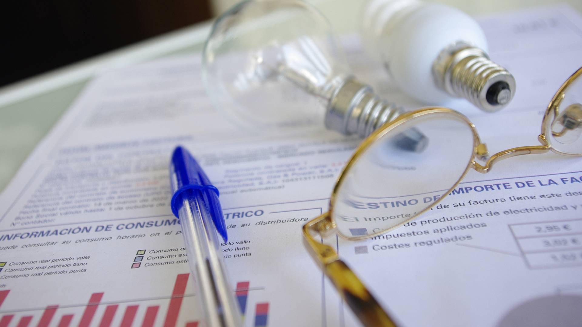 El precio de la luz sube un 3% hasta los 113,17 euros/MWh