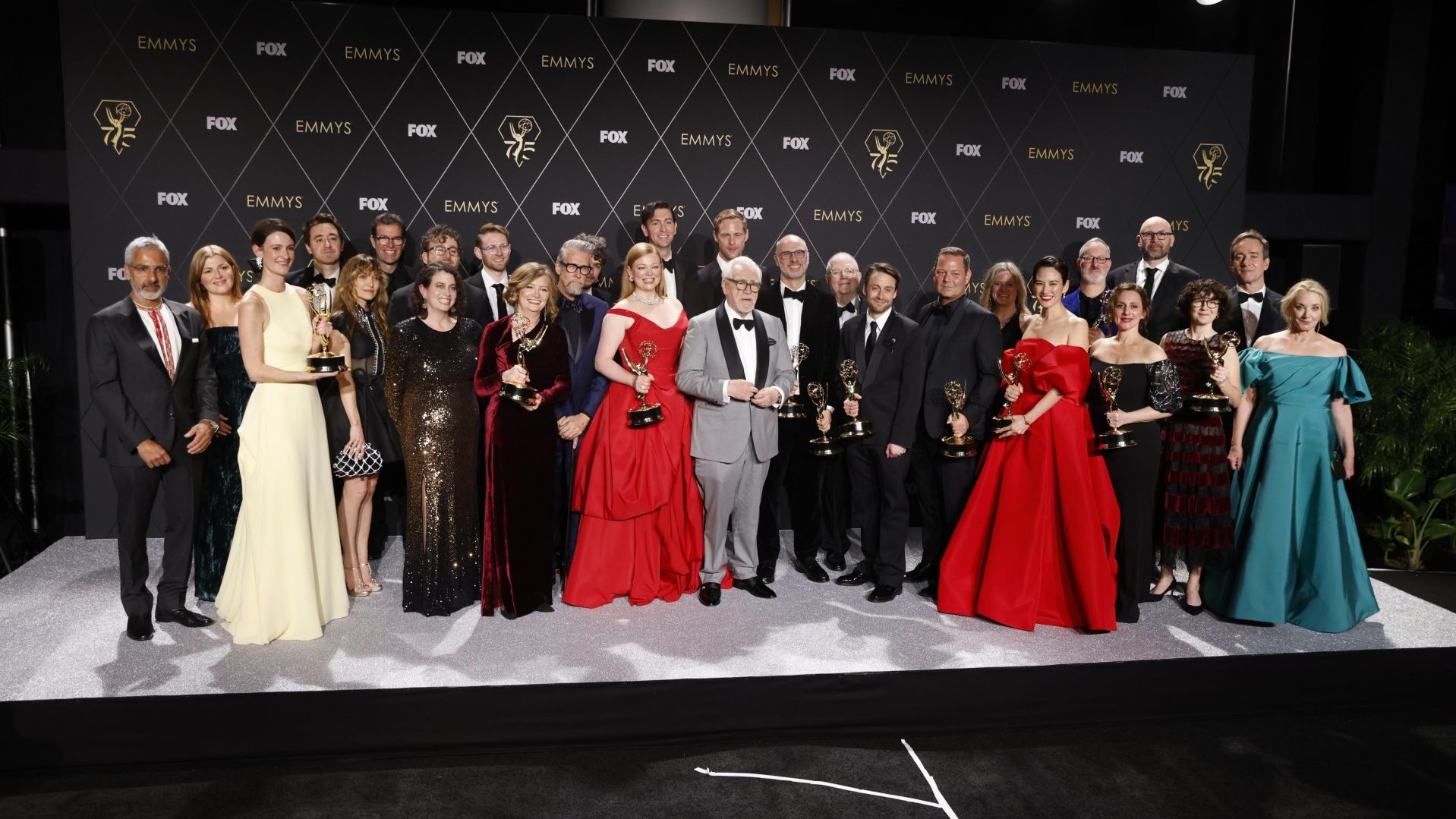 Premios Emmy 2025 lista completa con todas las series ganadoras por