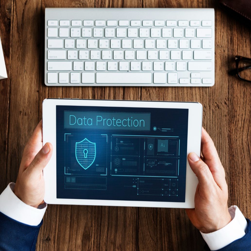 Portada de Protegemos tu privacidad