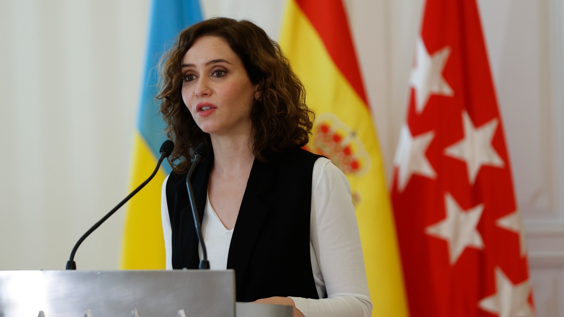 Casado, Almeida y Aznar, citados en la comisión sobre el espionaje a Ayuso
