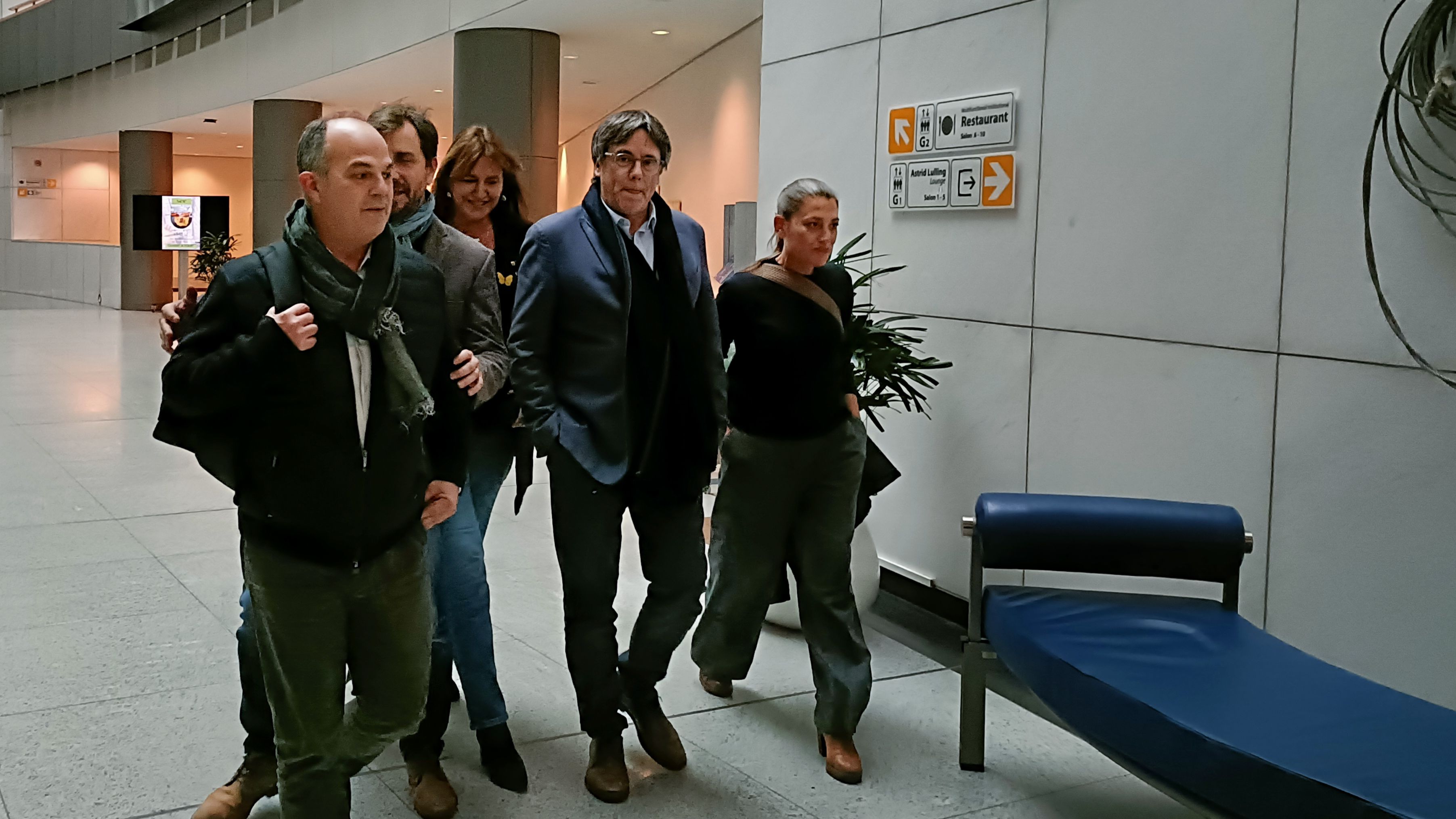 PSOE y Junts vuelven a reunirse en Suiza tras la ley de amnistía