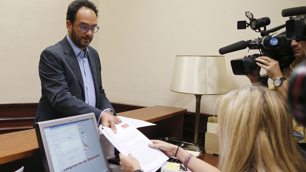 El PSOE pide investigar al PP por corrupción | RTVE.es