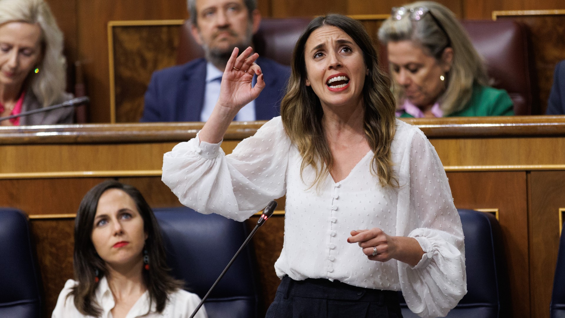 Aumenta la tensión entre PSOE y Podemos tras la reforma del 'sí es s''