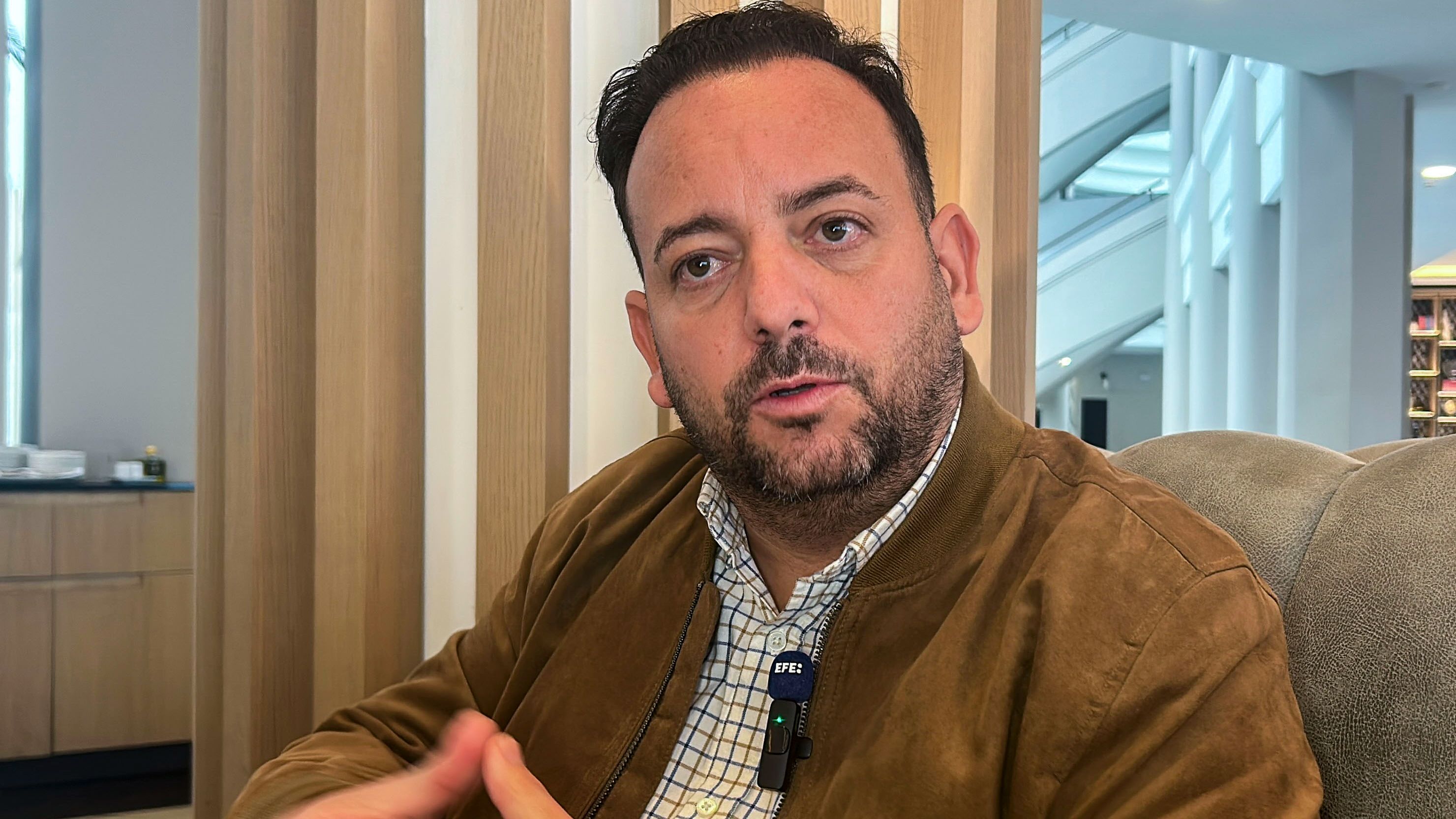 El PSOE suspende al alcalde de La Algaba tras una denuncia de acoso a ...