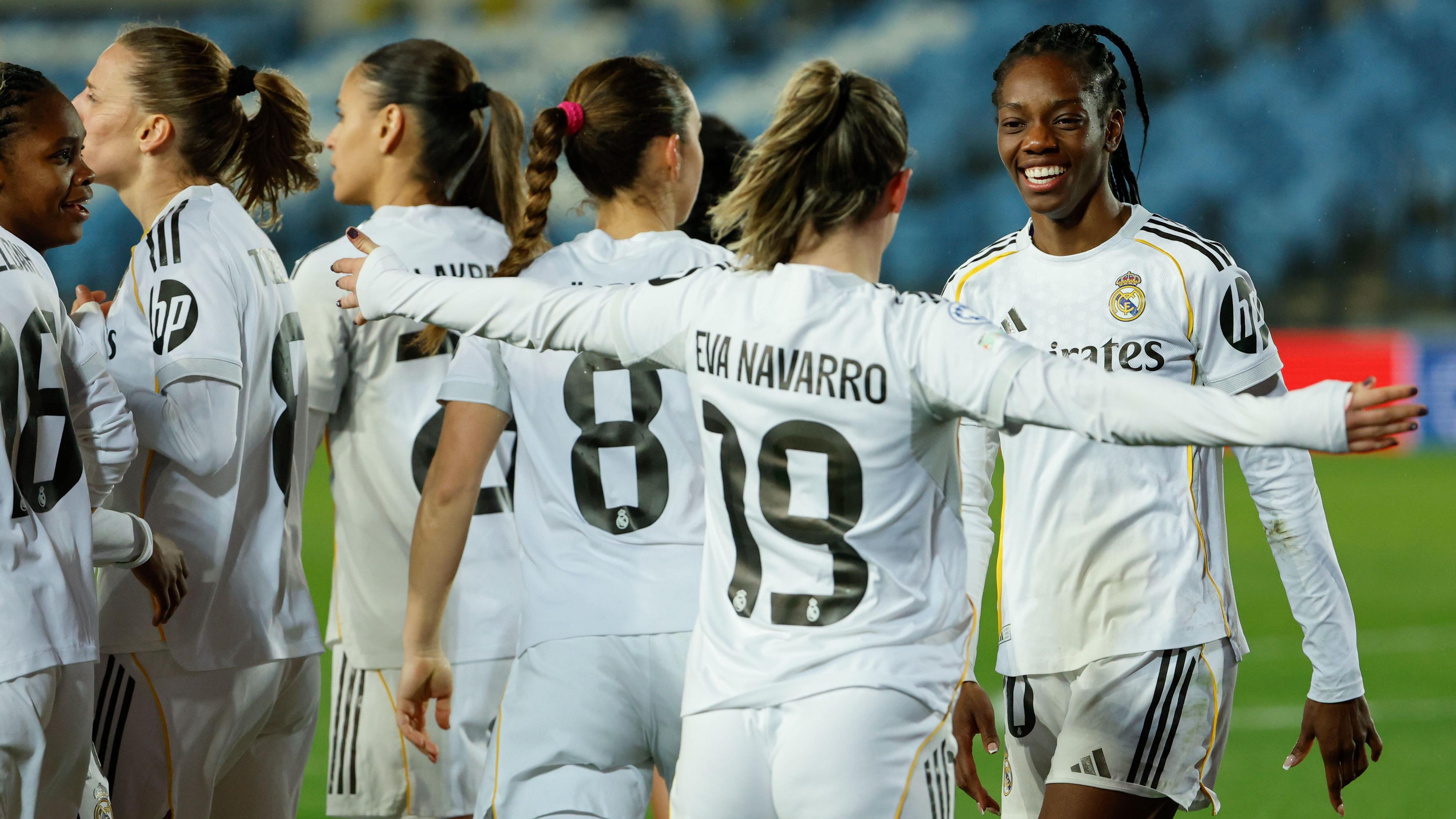 El Real Madrid cumple ante el Paris FC y se cita con el Barça en cuartos de la Women's Champions League