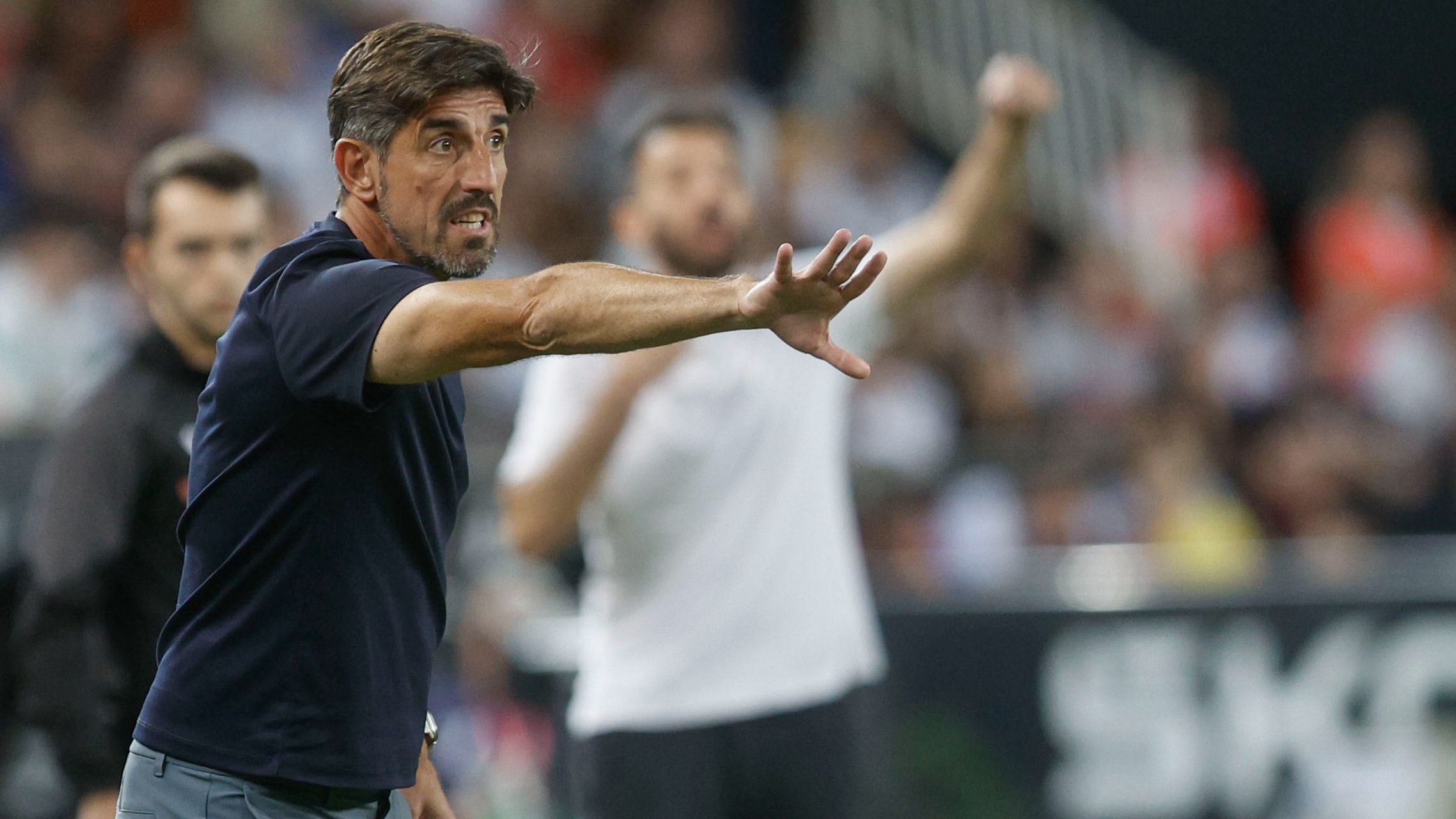 El Real Oviedo destituye a Veljko Paunovic, primer entrenador en caer en Primera División