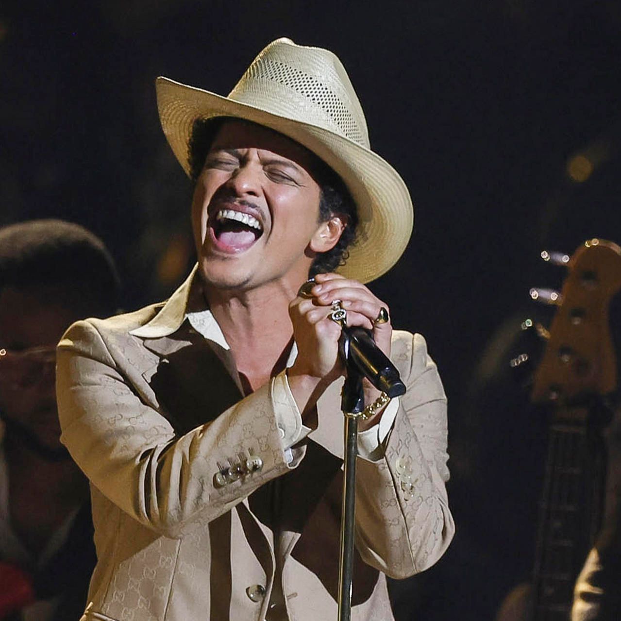 Rebobinando - Bruno Mars, "I Just Might" - 30/06/26 episode artwork
