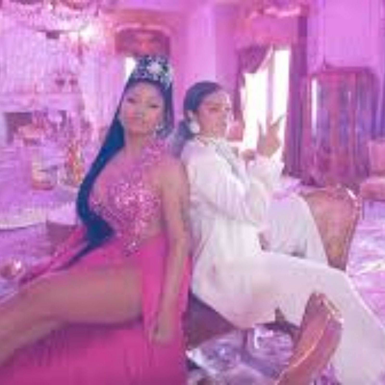 Rebobinando - Karol G & Nicki Minaj, "Tusa" - 16/06/27 episode artwork