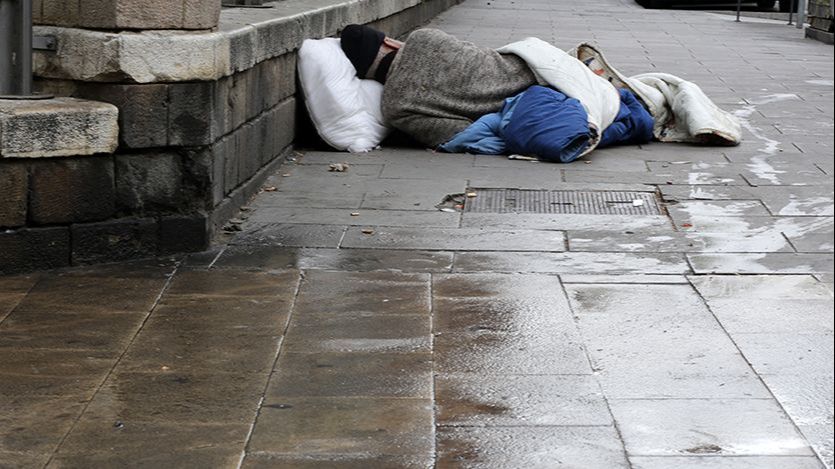 Recompte nocturn de 500 voluntaris dels sense llar a Barcelona