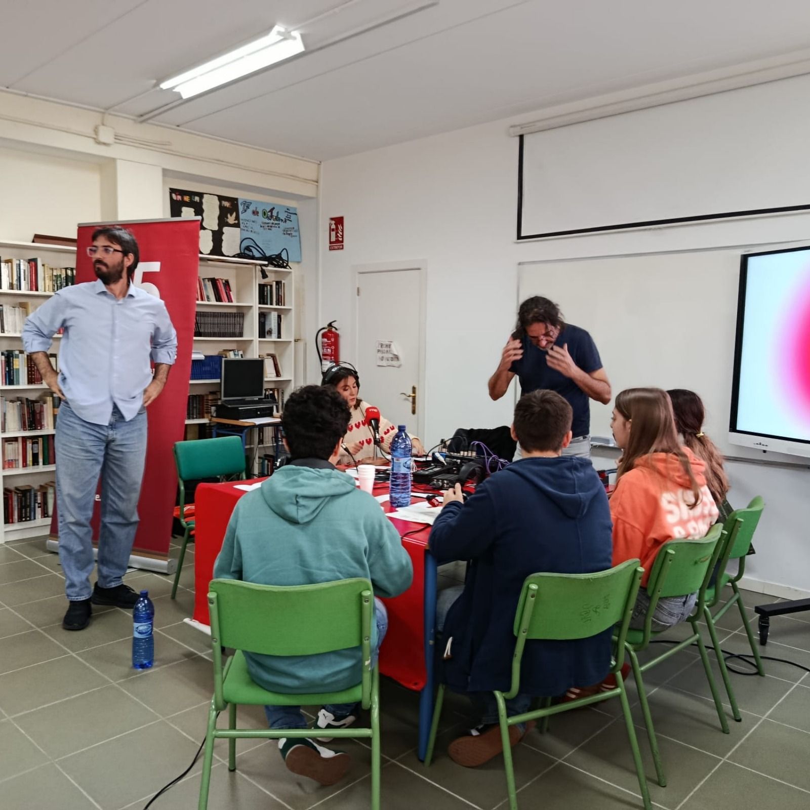 Reportajes Emisoras - Almería - Radio Estudiantil - 21/04/26