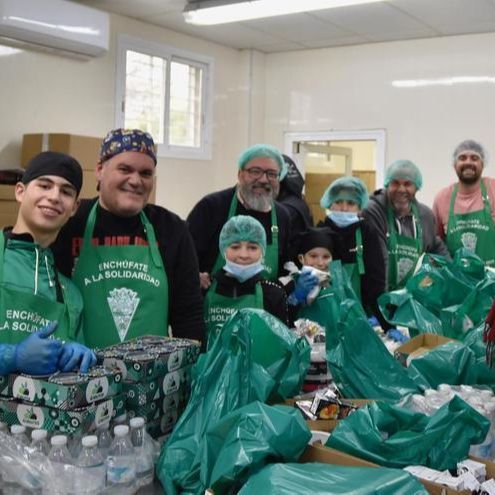 Reportajes Emisoras - Cocinillas solidarios Navidad - 25/12/25