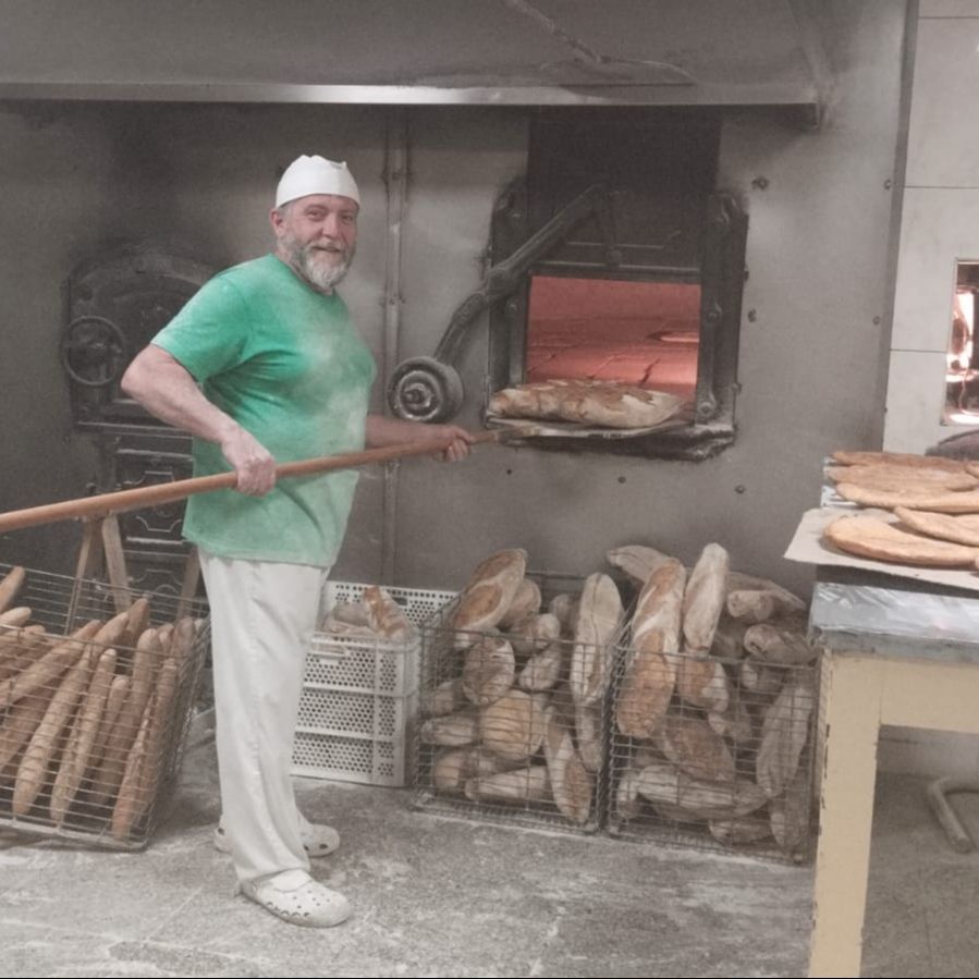 Reportajes Emisoras - Lugo - Cierra la última panadería de Castroverde - 16/10/25 Reportajes Emisoras - Lugo - Cierra la última panadería de Castroverde - 16/10/25