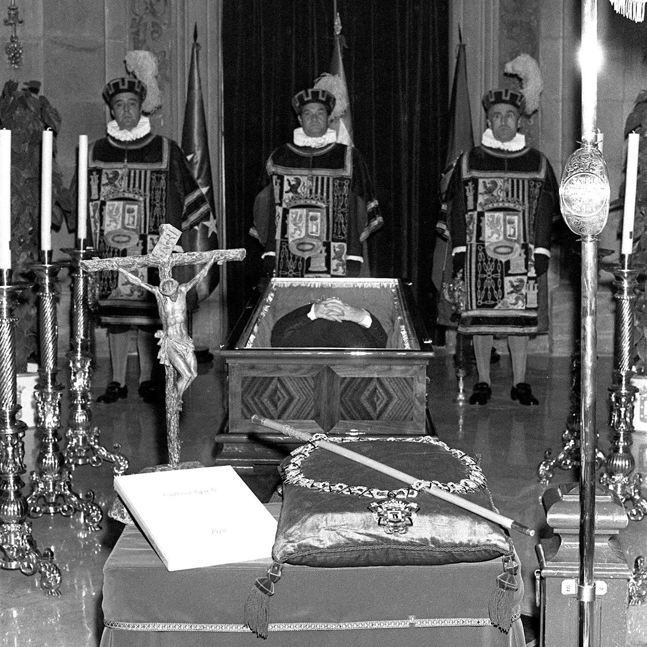 Reportajes Emisoras - Madrid - 40º Aniversario de la muerte de Enrique Tierno Galván - 21/01/26