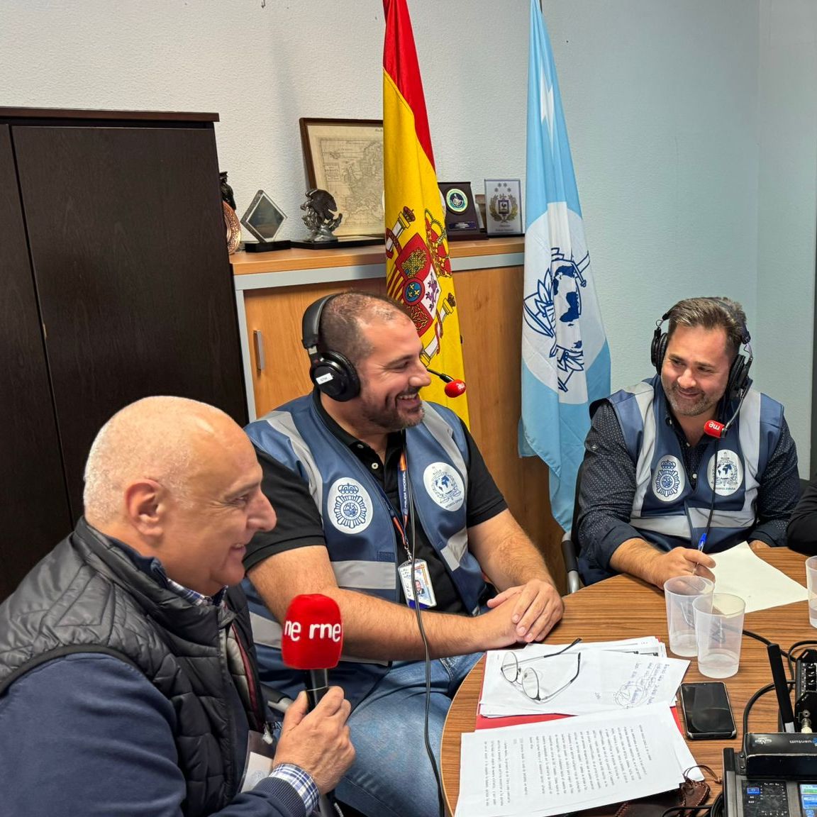 Reportajes en Radio 5 - Así trabaja INTERPOL España: "La paciencia es fundamental" Reportajes en Radio 5 - Así trabaja INTERPOL España: "La paciencia es fundamental"