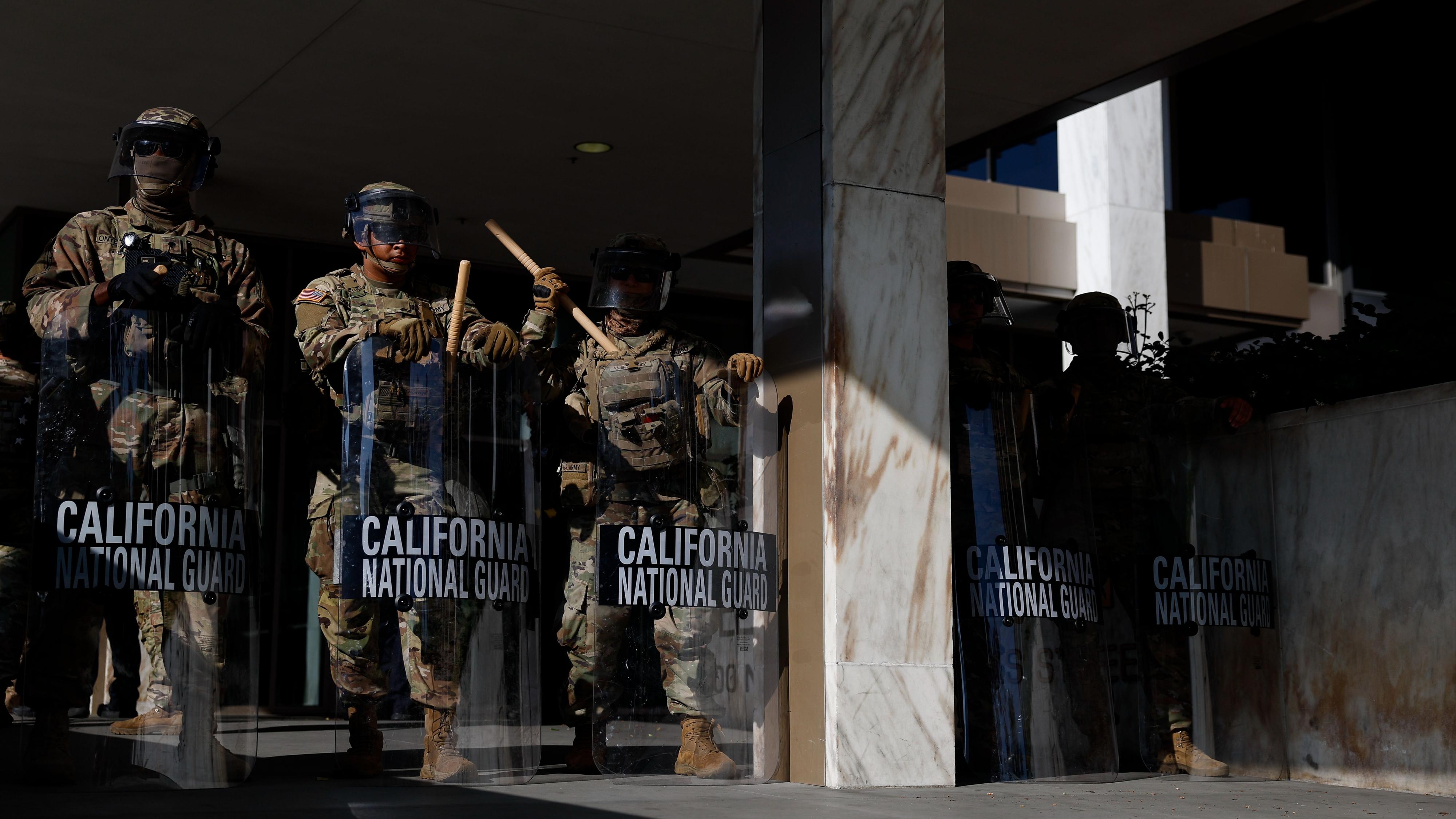 La retórica y los datos de la guerra de Trump contra la inmigración en ...