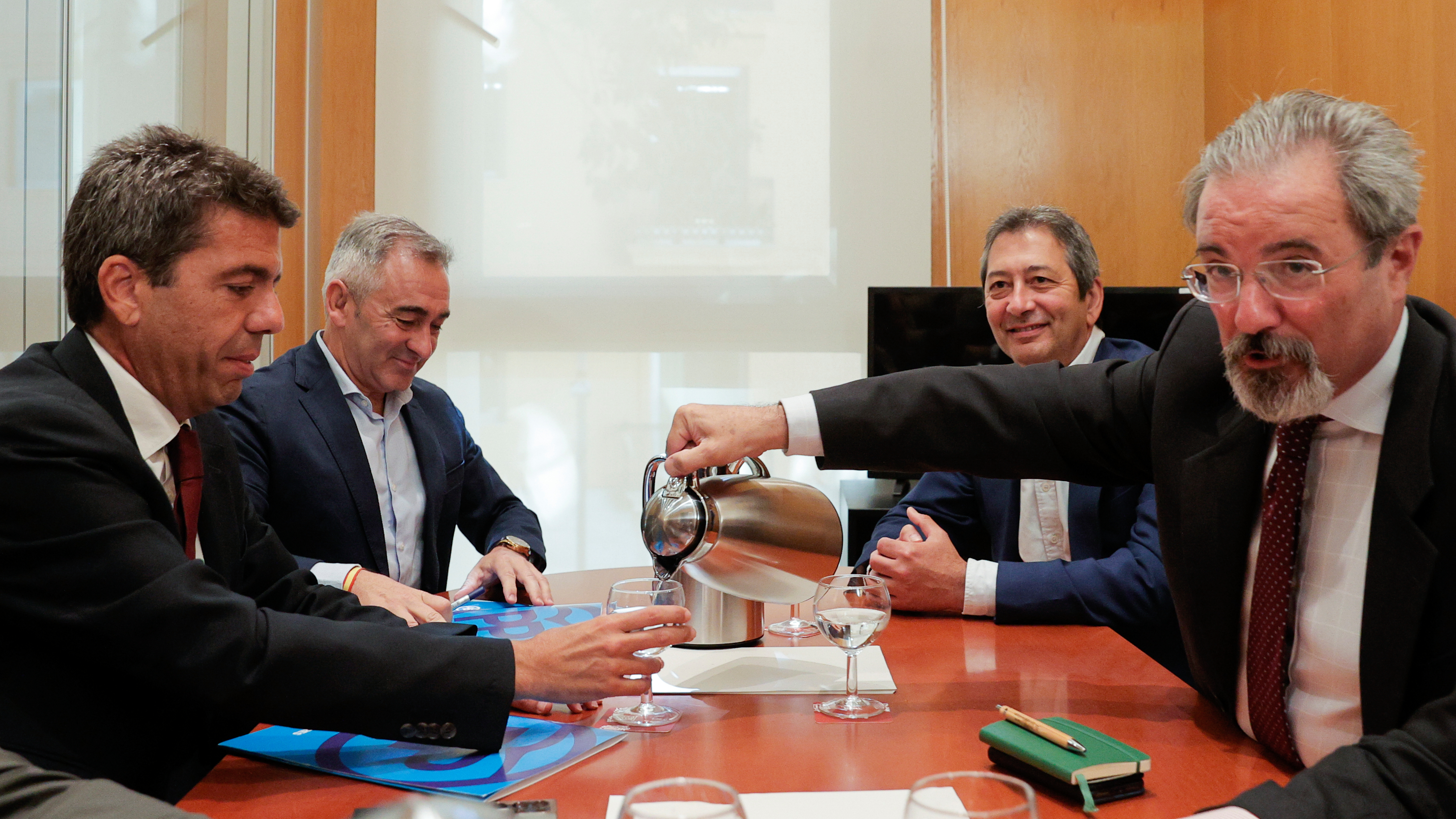PP y Vox llegan a un acuerdo de gobierno en la Comunidad Valenciana