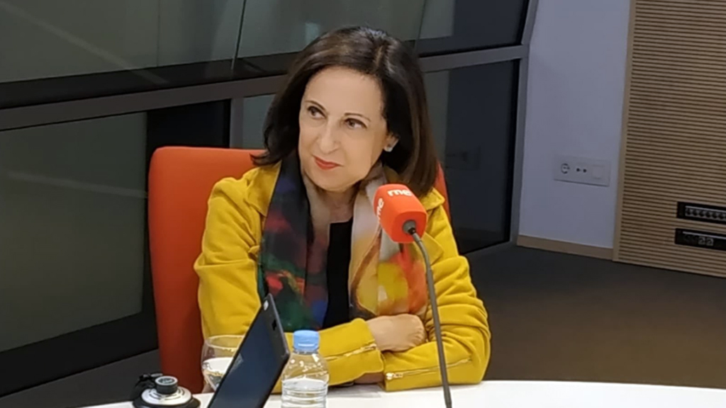 Robles critica que el Gobierno del PP vendiera armas | RTVE