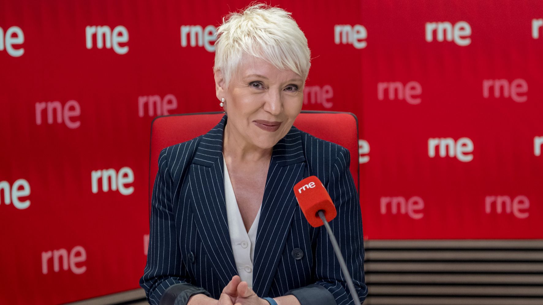 Rosa María Molló: "Si la reacción a la noticia que escuchas va a tu estómago, no es un buen sitio donde informarte"