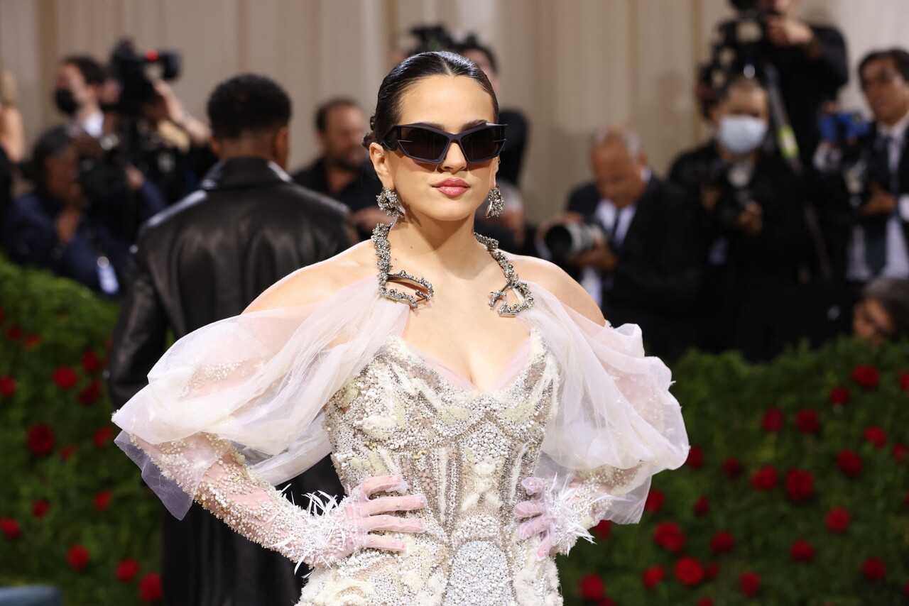 Rosalía arrasa en la gala del MET sus mejores fotografías