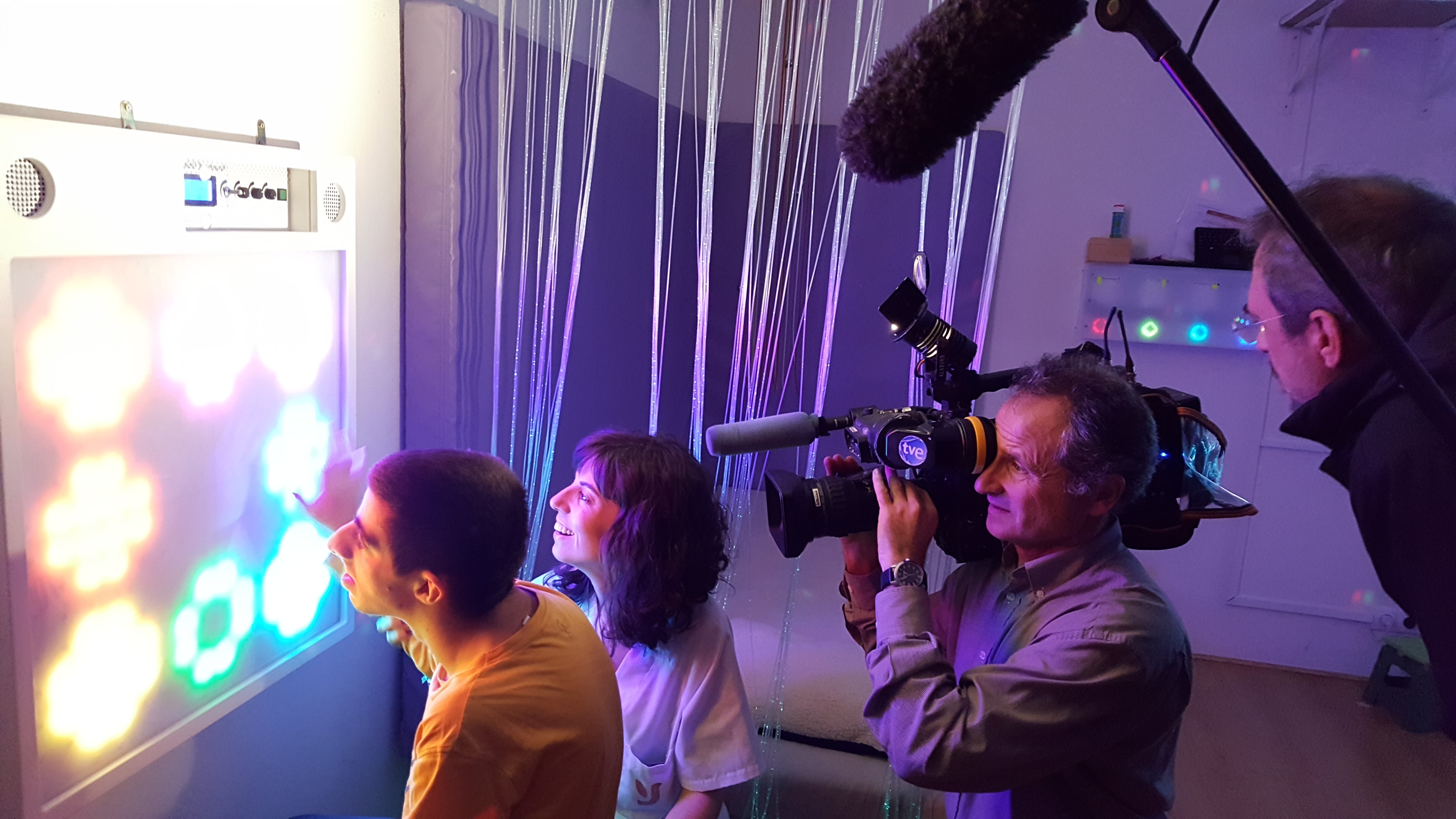 Sala Snoezelen, comunicar a través de los sentidos Sala Snoezelen, comunicar a través de los sentidos